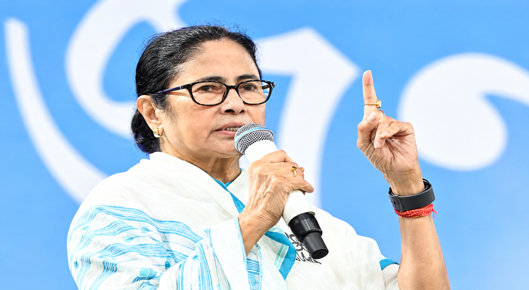 ছবি : আনন্দবাজার পত্রিকা